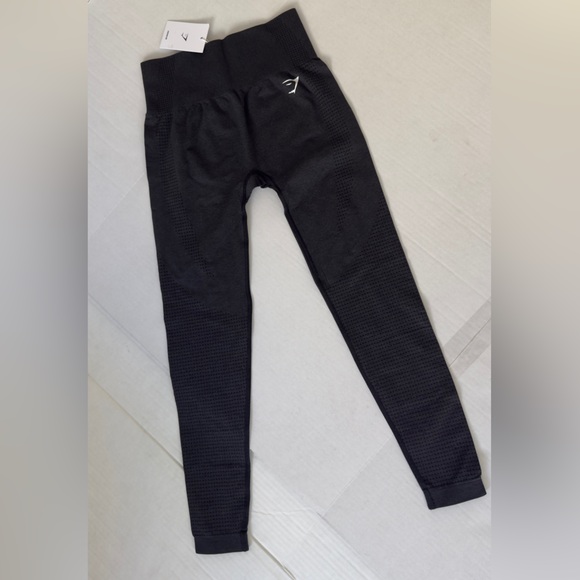 Gymshark black VITAL SEAMLESS 2.0 LEGGINGS size medium NWT - Picture 2 of 7
